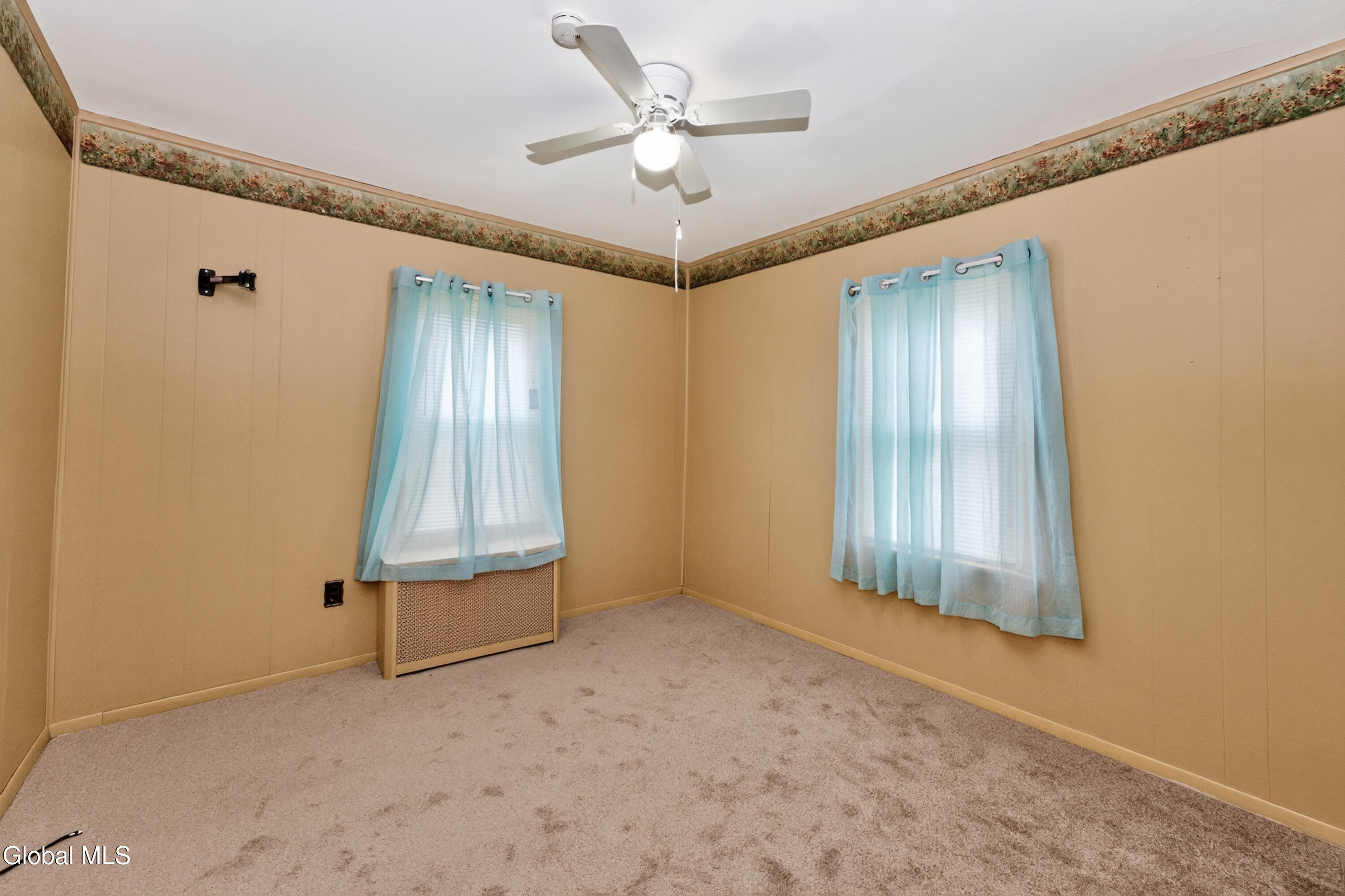 1237 Palma Avenue Schenectady NY 12306
