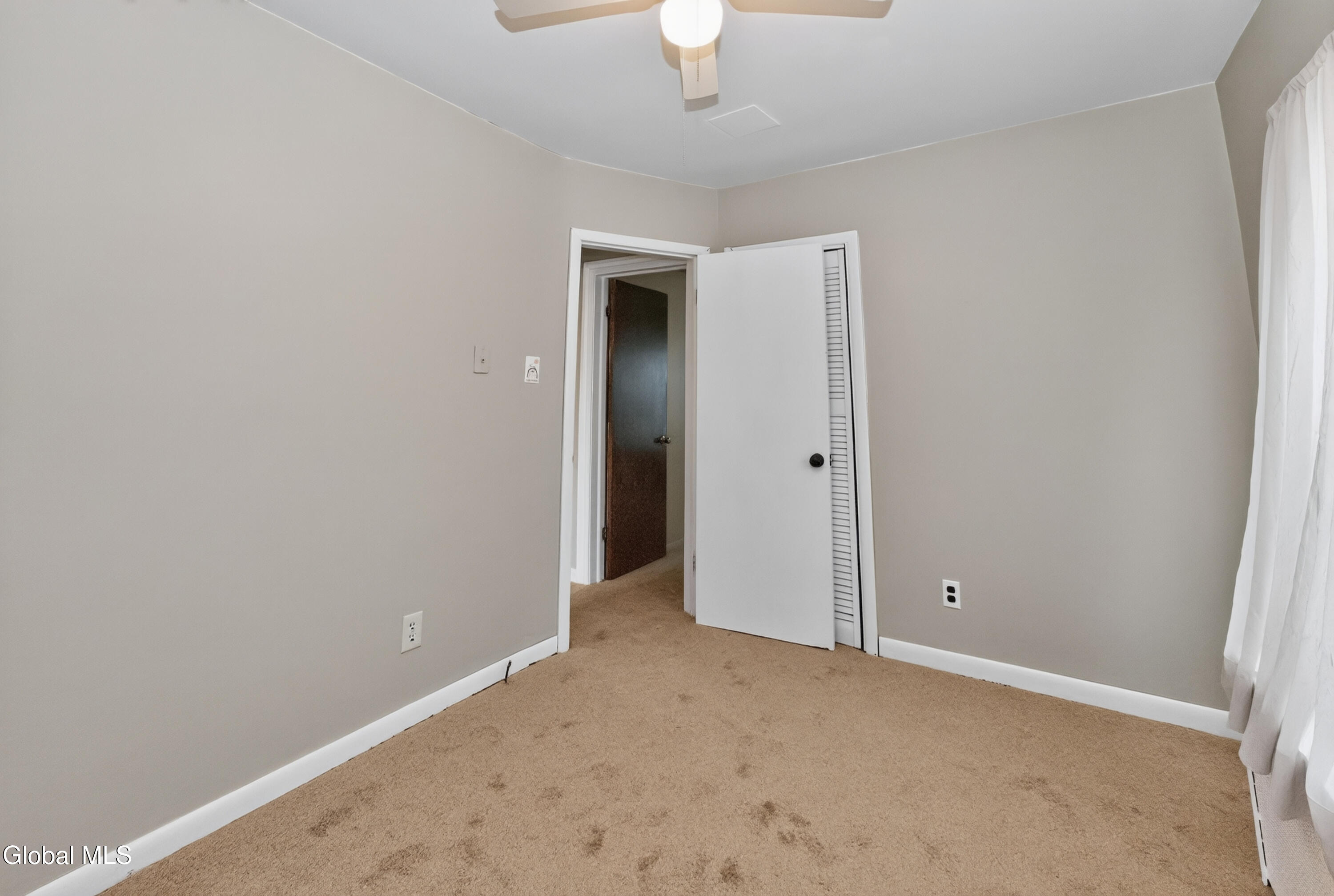 1237 Palma Avenue Schenectady NY 12306