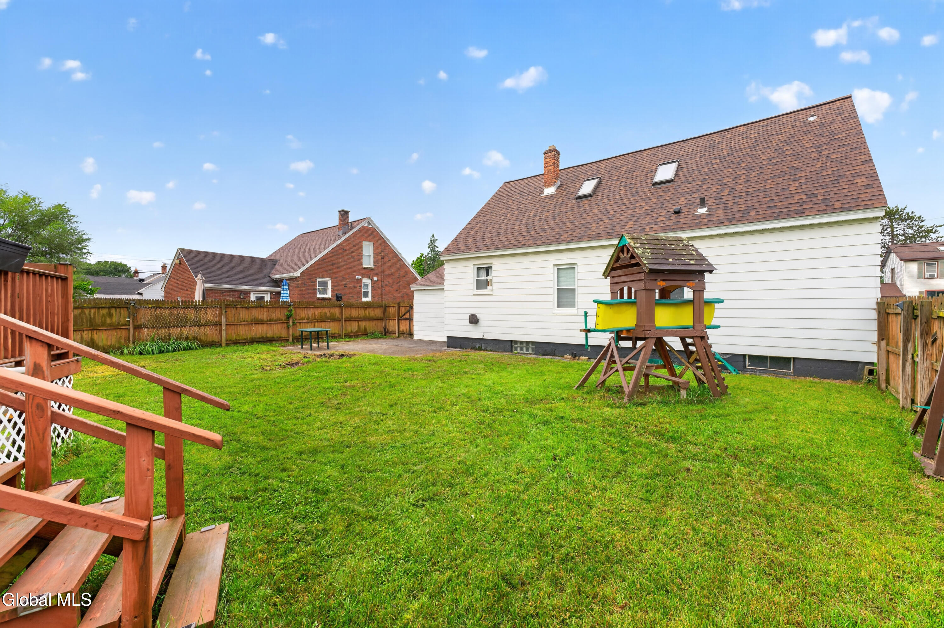 1237 Palma Avenue Schenectady NY 12306