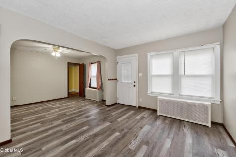 1237 Palma Avenue Schenectady NY 12306
