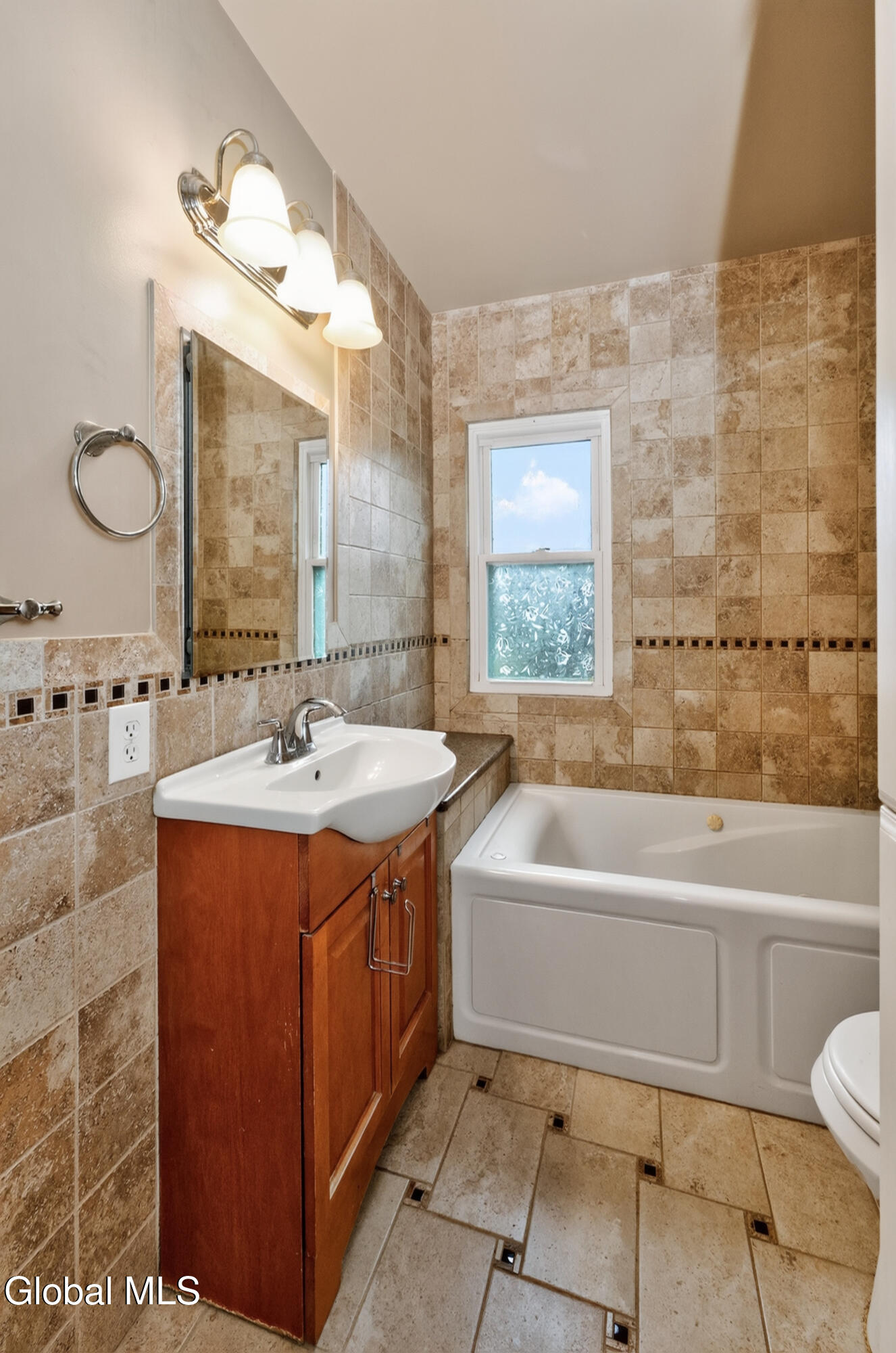 1237 Palma Avenue Schenectady NY 12306