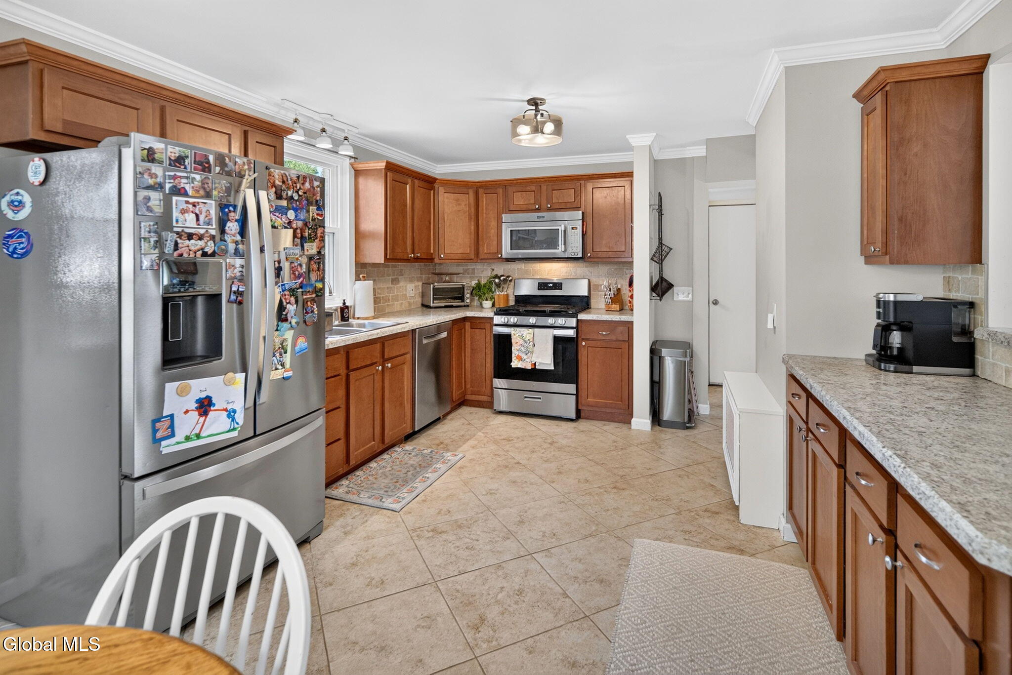 187 Hollywood Avenue Albany NY 12209