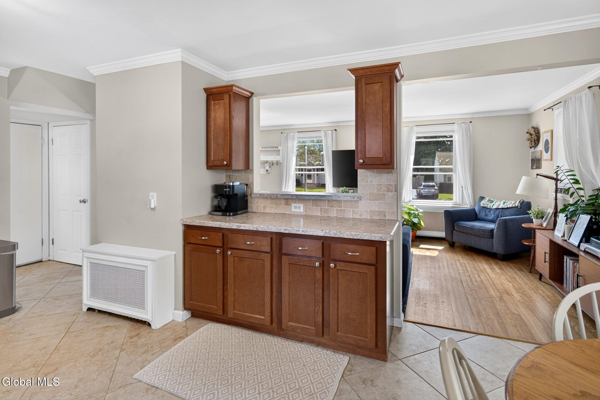 187 Hollywood Avenue Albany NY 12209