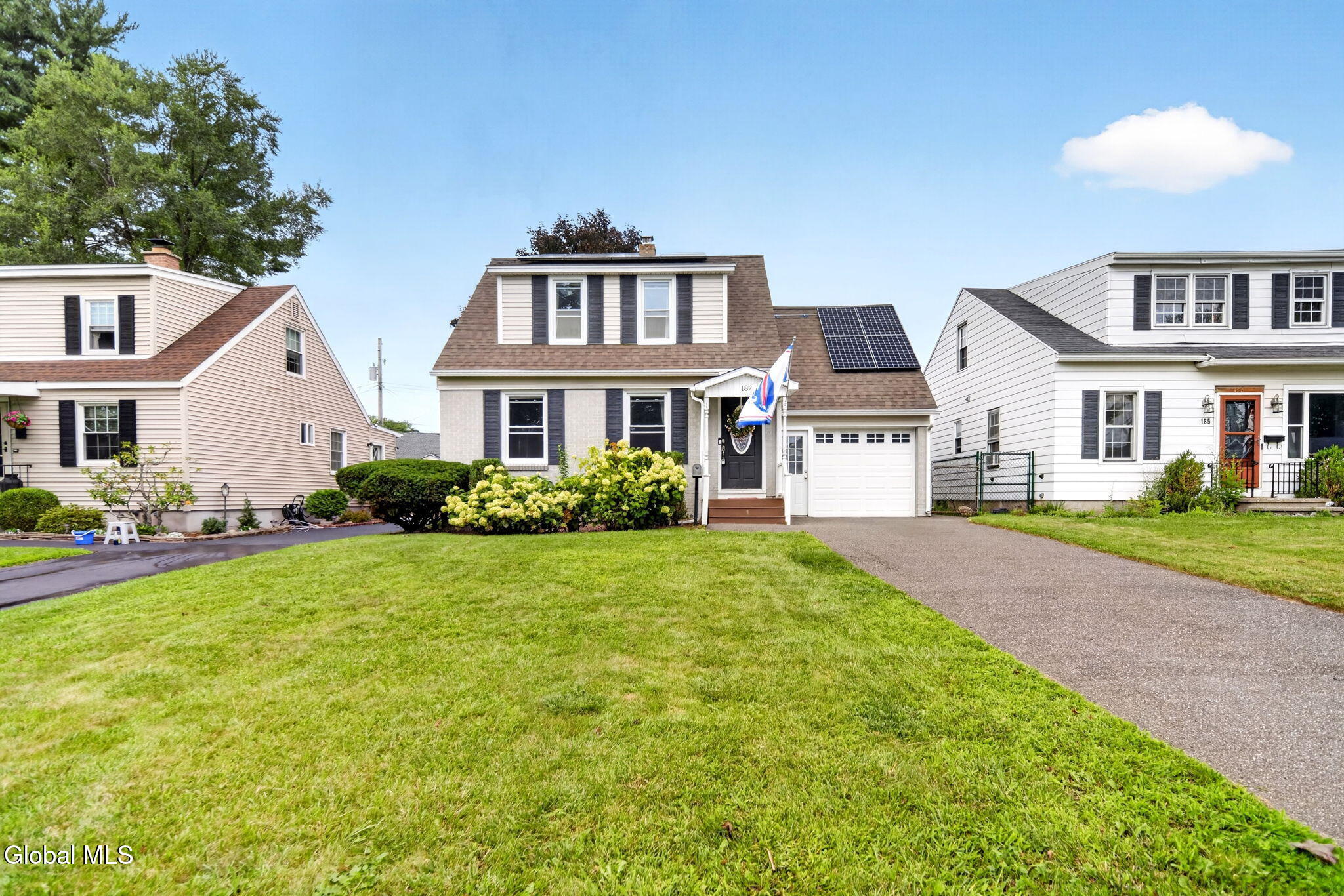 187 Hollywood Avenue Albany NY 12209