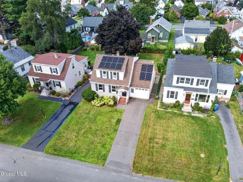 187 Hollywood Avenue Albany NY 12209