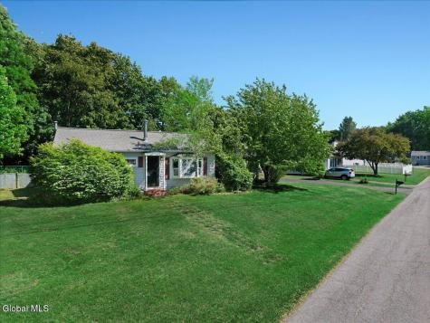 3 Jones Drive Schenectady NY 12309