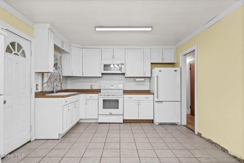 717 5th Avenue Watervliet NY 12189