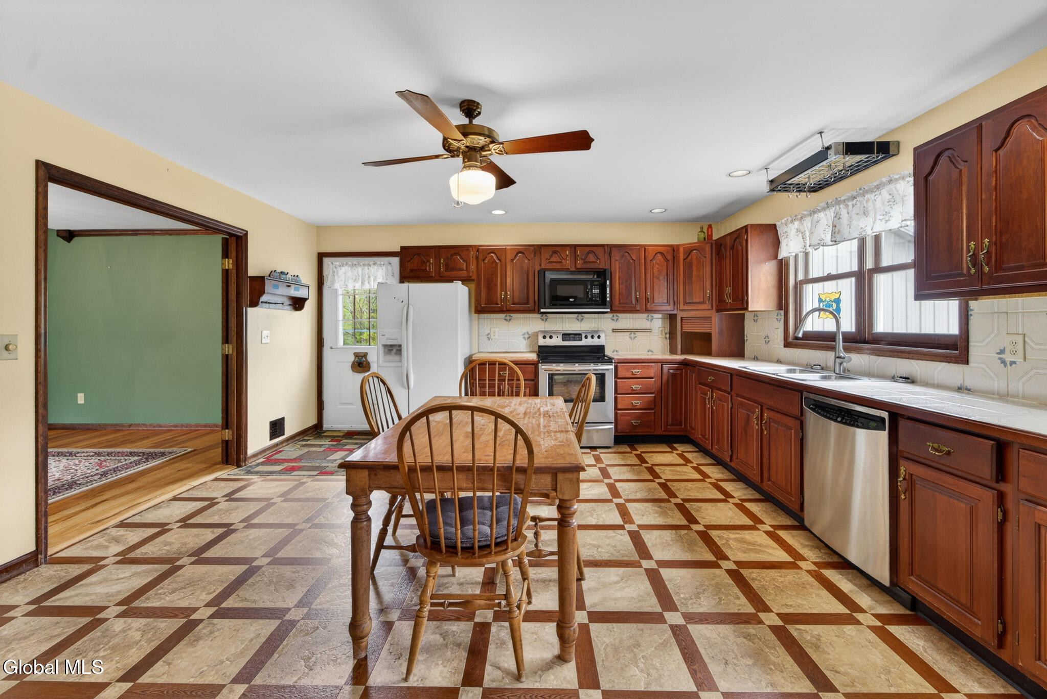 3760 Ny Highway 150 East Greenbush NY 12061