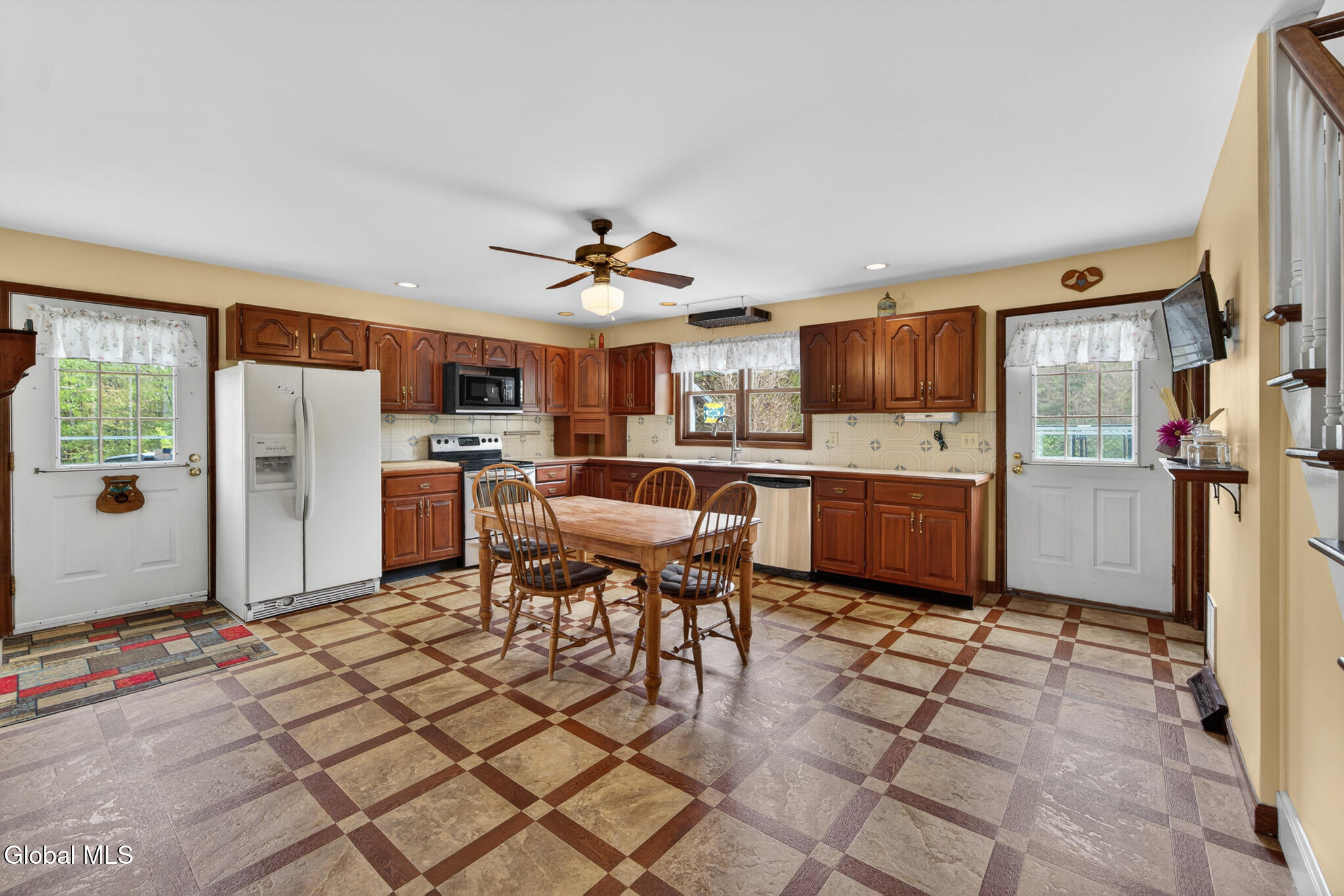 3760 Ny Highway 150 East Greenbush NY 12061