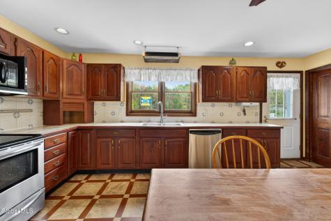 3760 Ny Highway 150 East Greenbush NY 12061