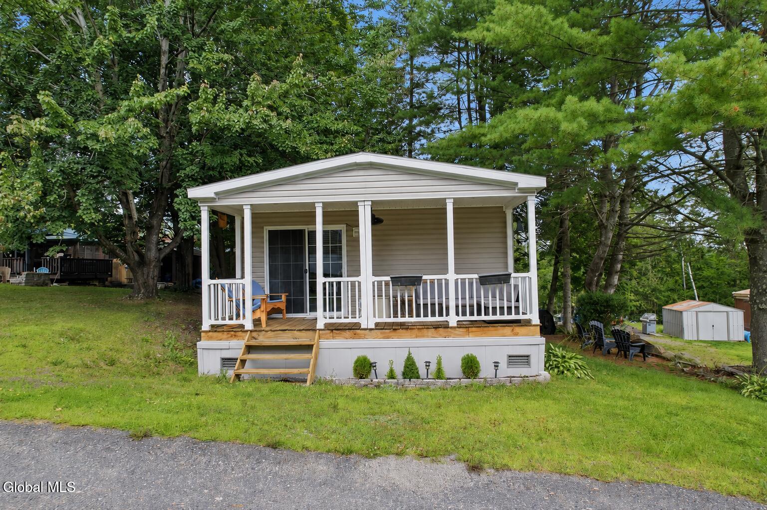 17 Easy Street Schroon Lake NY 12870