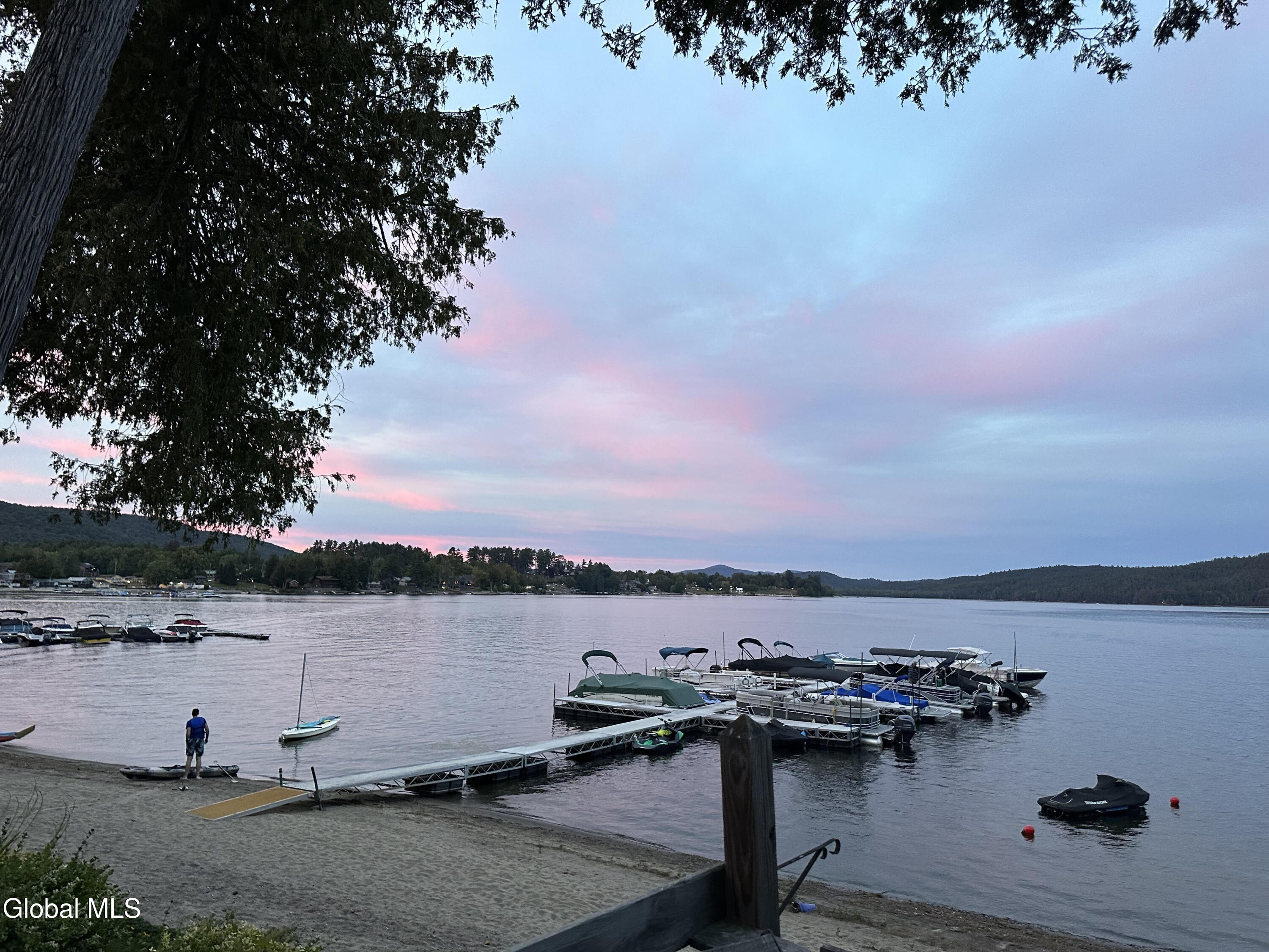 17 Easy Street Schroon Lake NY 12870