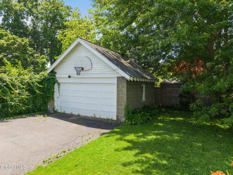19 Harris Avenue Albany NY 12208