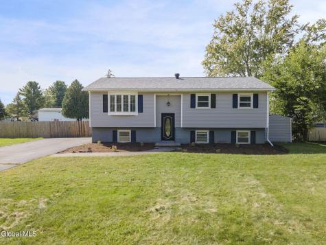 186 Middletown Road Waterford NY 12188