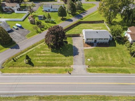 186 Middletown Road Waterford NY 12188