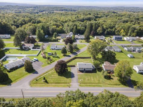 186 Middletown Road Waterford NY 12188