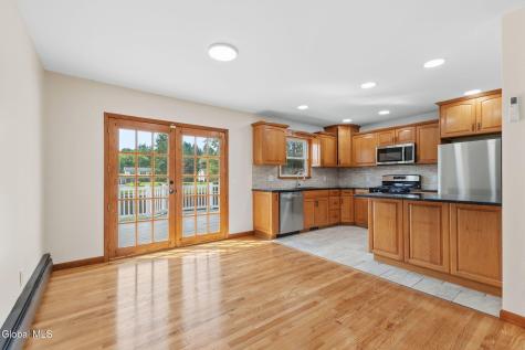 186 Middletown Road Waterford NY 12188