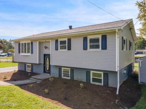 186 Middletown Road Waterford NY 12188