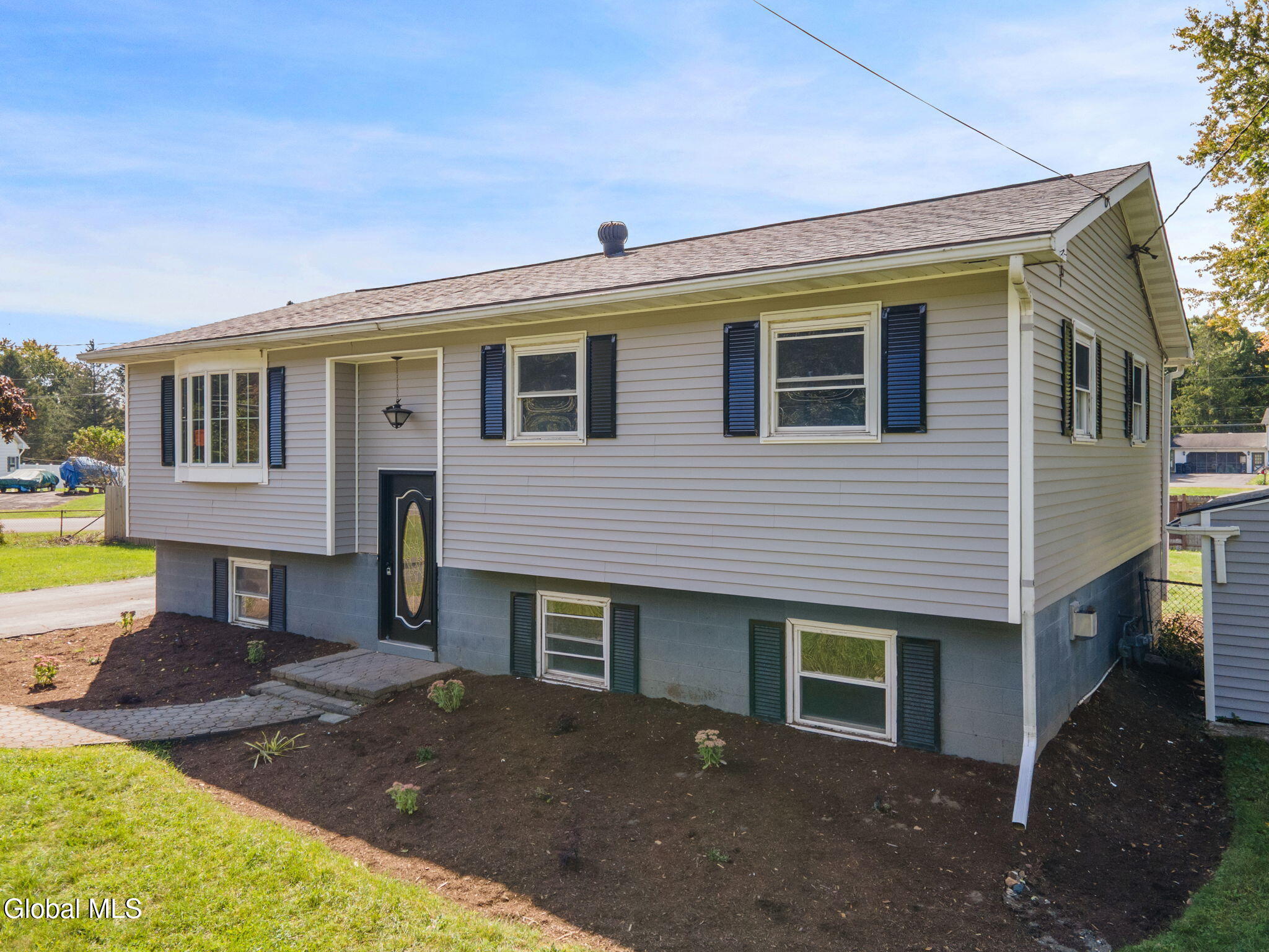 186 Middletown Road Waterford NY 12188