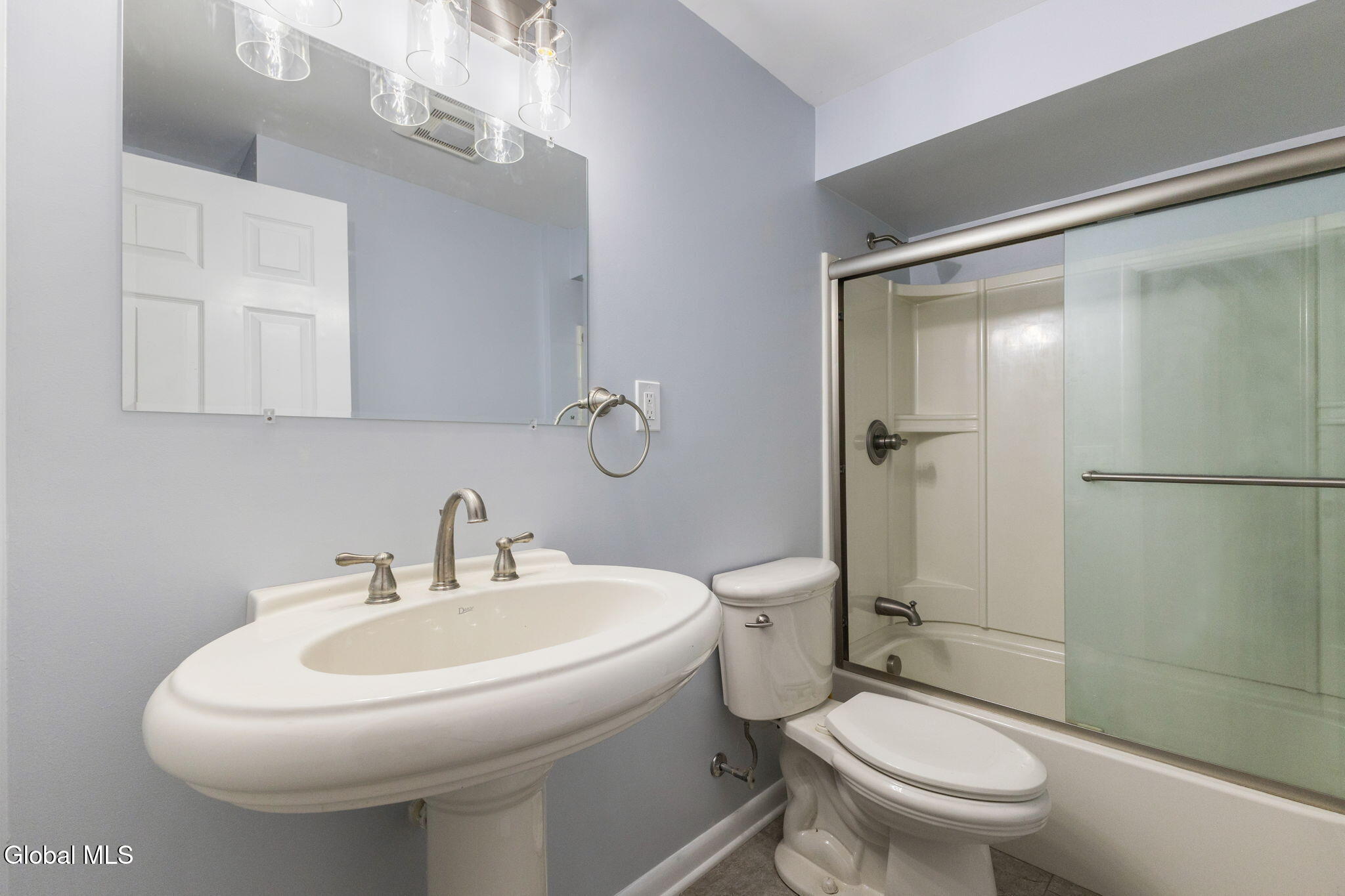186 Middletown Road Waterford NY 12188