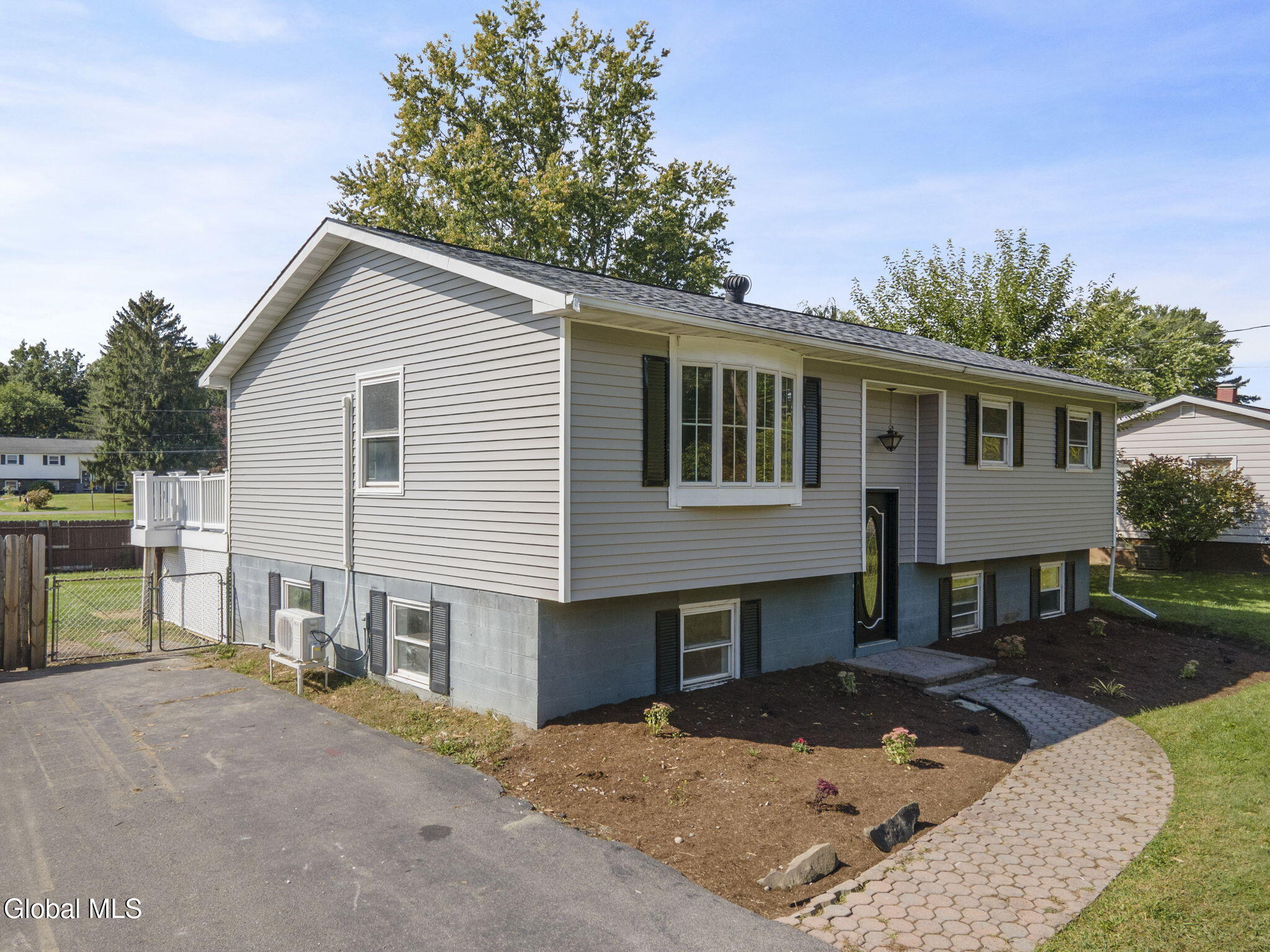 186 Middletown Road Waterford NY 12188