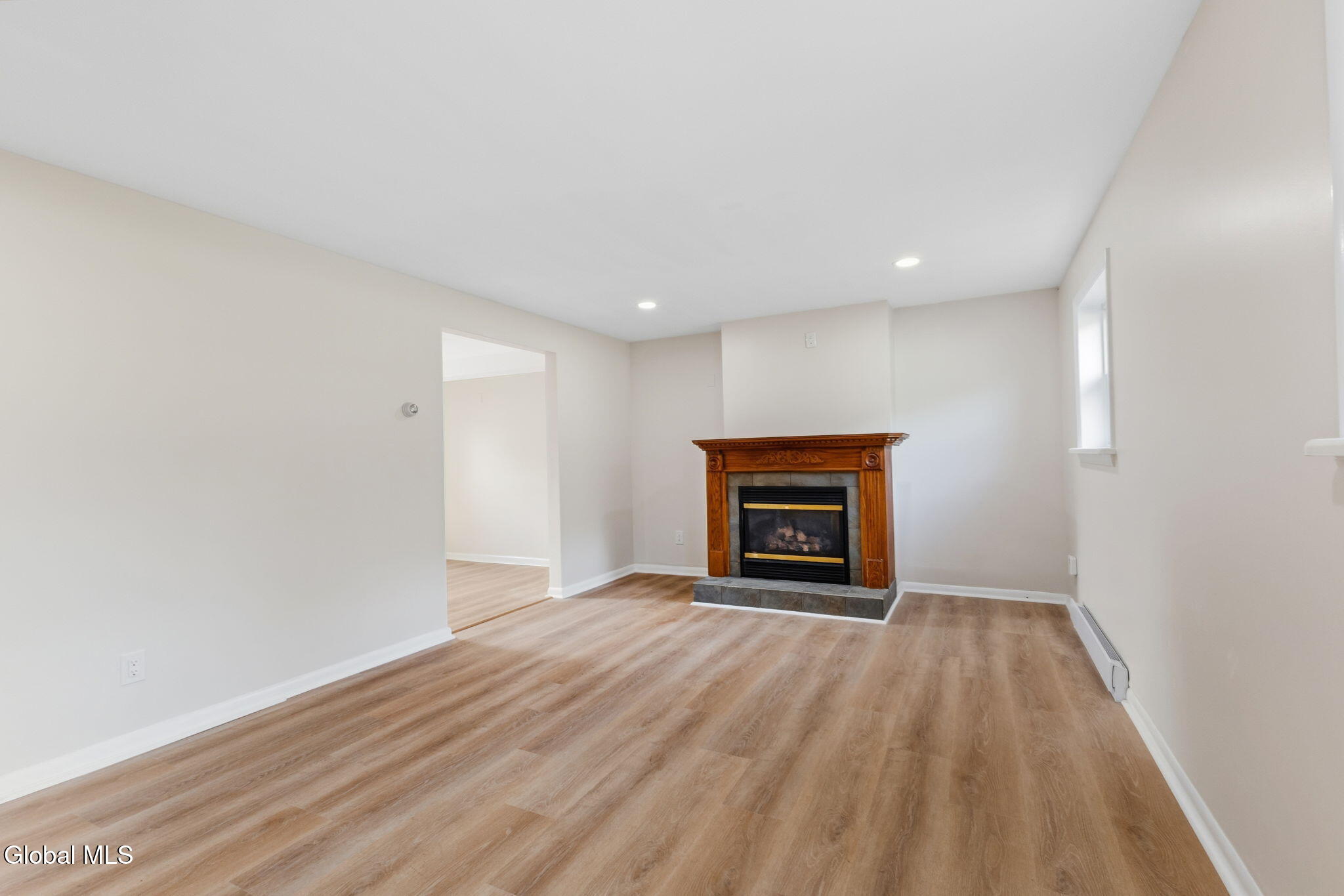 186 Middletown Road Waterford NY 12188