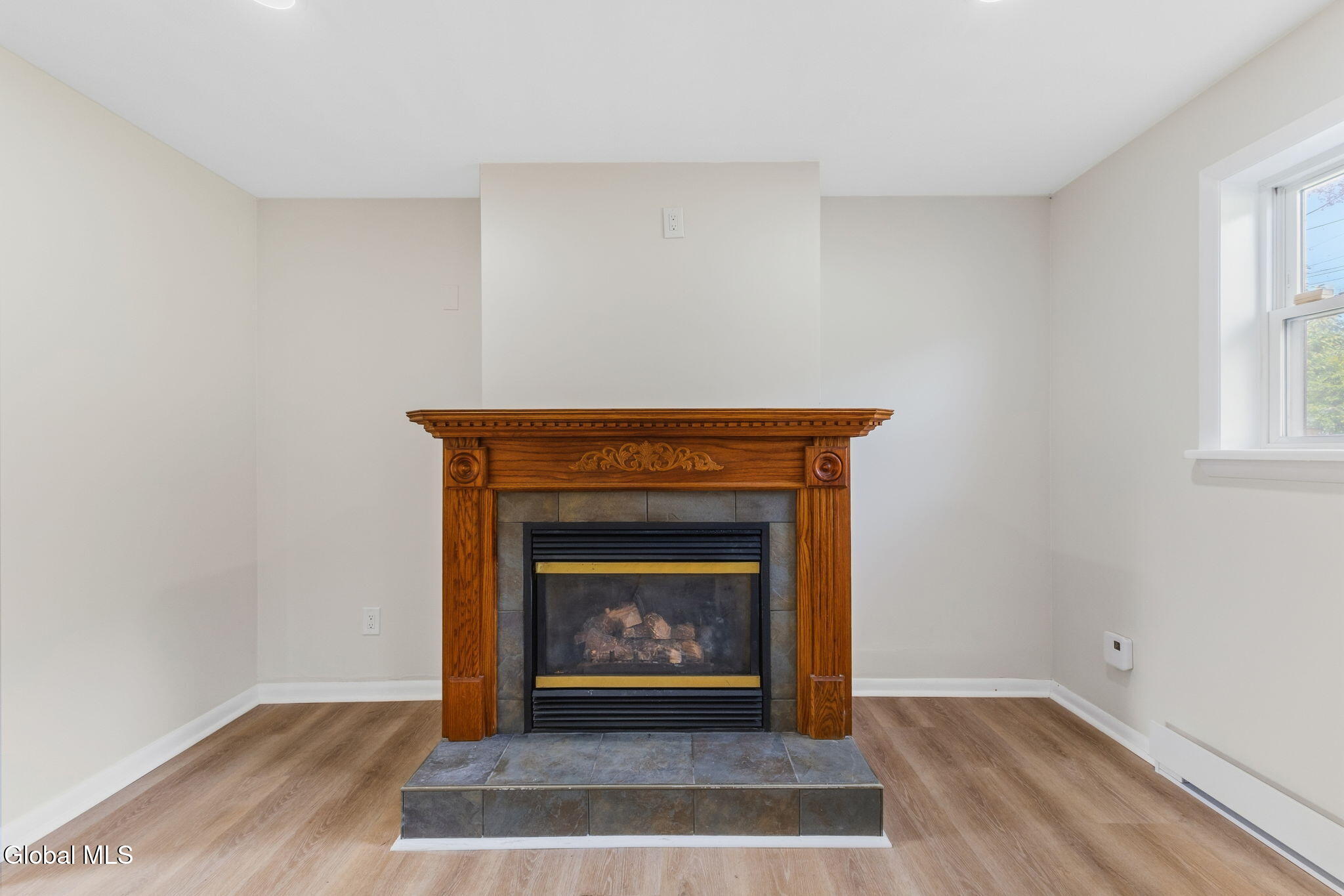 186 Middletown Road Waterford NY 12188
