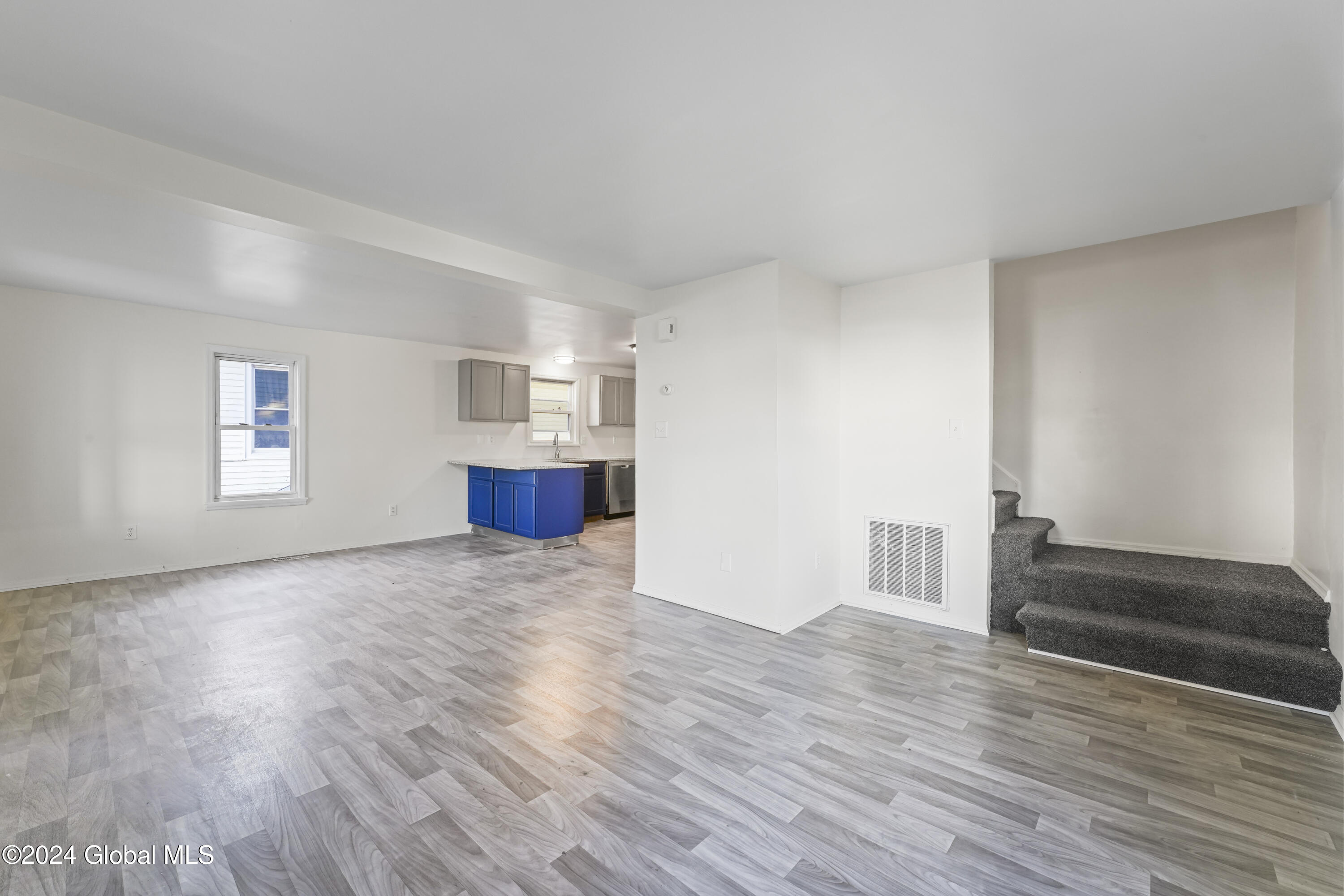 124 Cottage Street Ravena NY 12143
