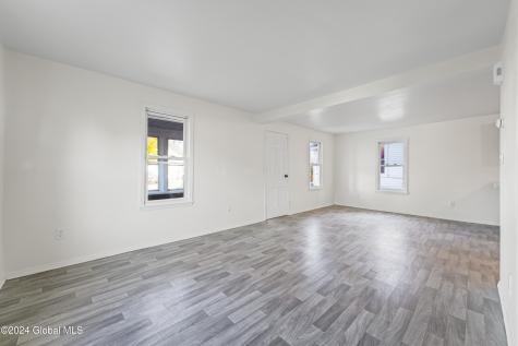 124 Cottage Street Ravena NY 12143