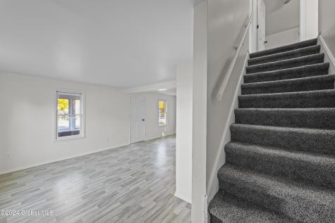 124 Cottage Street Ravena NY 12143