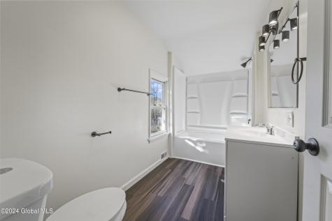 124 Cottage Street Ravena NY 12143