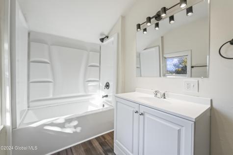 124 Cottage Street Ravena NY 12143