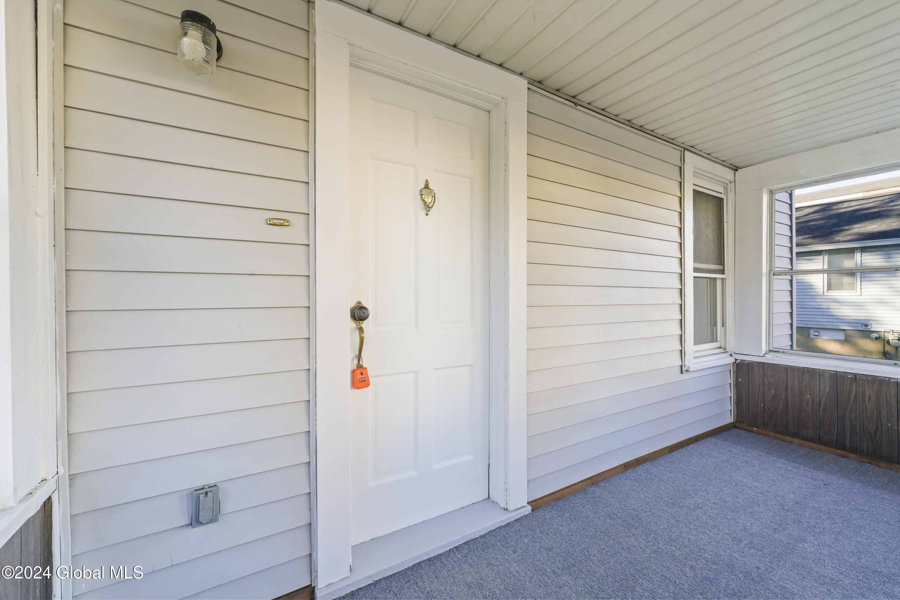 124 Cottage Street Ravena NY 12143