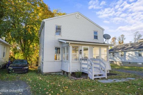 124 Cottage Street Ravena NY 12143