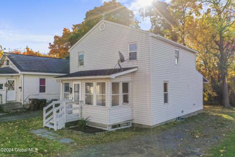 124 Cottage Street Ravena NY 12143