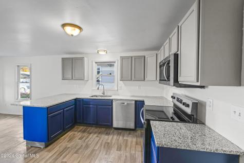 124 Cottage Street Ravena NY 12143