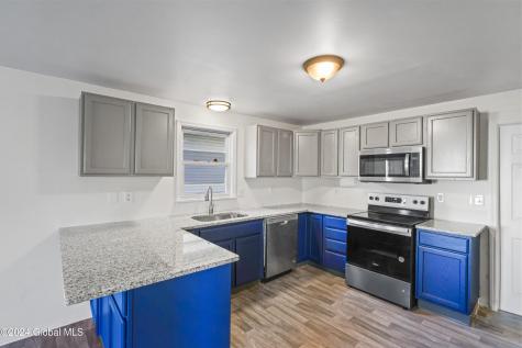 124 Cottage Street Ravena NY 12143