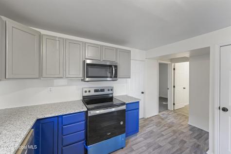 124 Cottage Street Ravena NY 12143