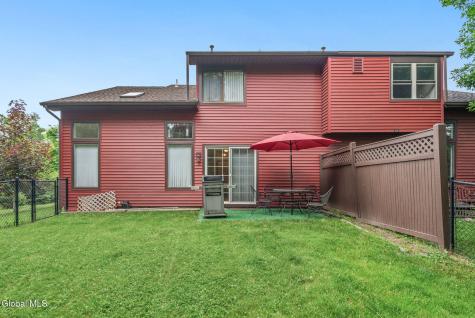 4 Oxford Road Slingerlands NY 12159