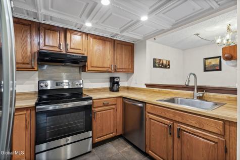 4 Oxford Road Slingerlands NY 12159