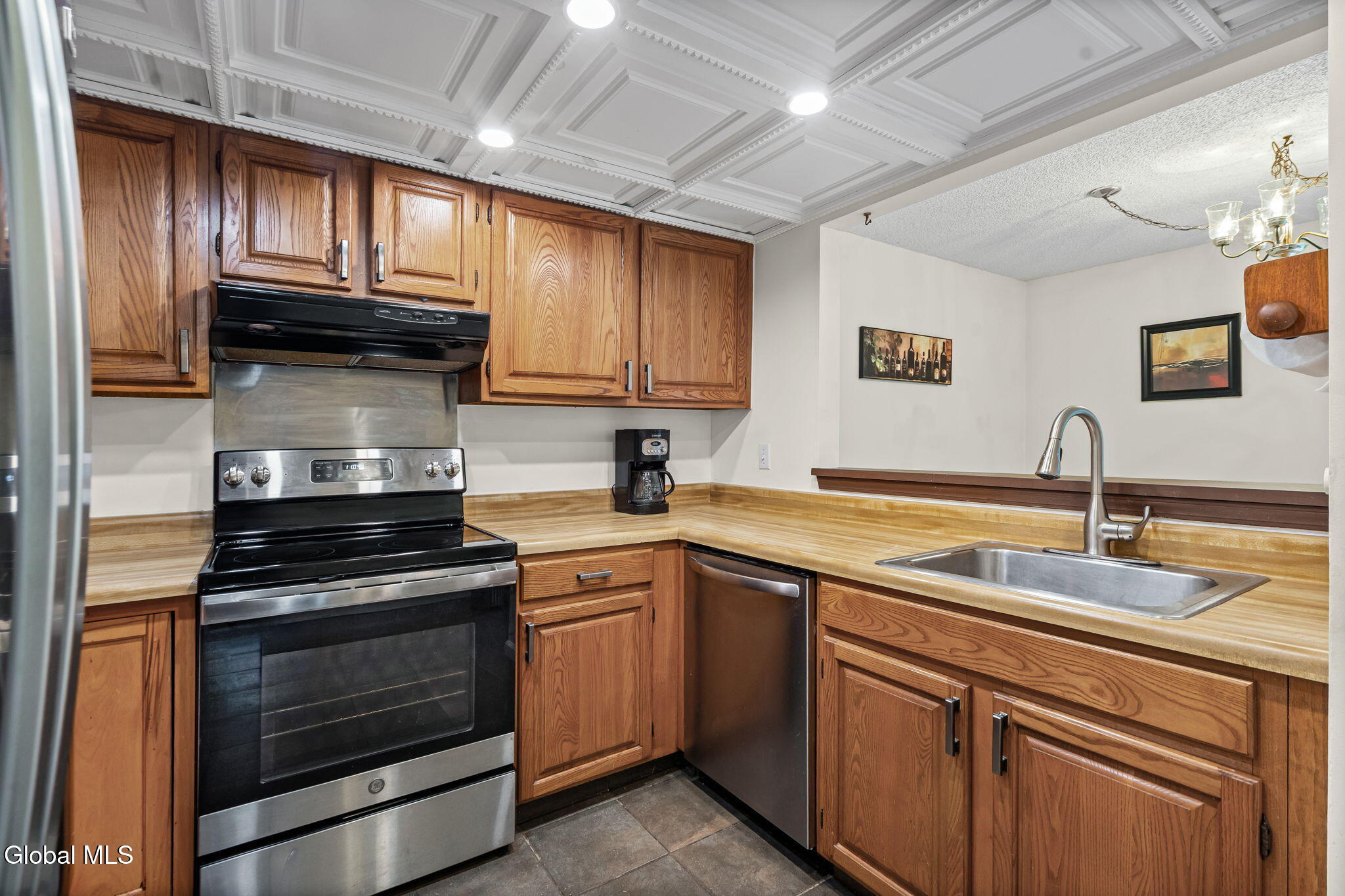 4 Oxford Road Slingerlands NY 12159