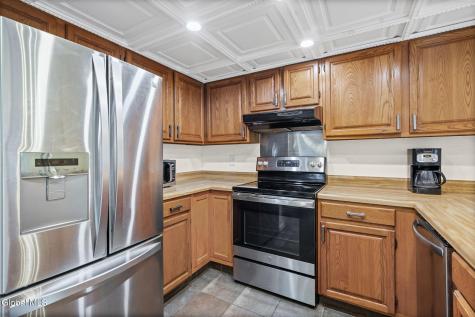 4 Oxford Road Slingerlands NY 12159