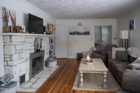 1085 W Mountain Road Queensbury NY 12804