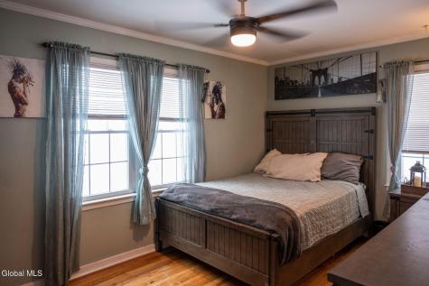 1085 W Mountain Road Queensbury NY 12804