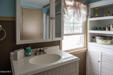 1085 W Mountain Road Queensbury NY 12804