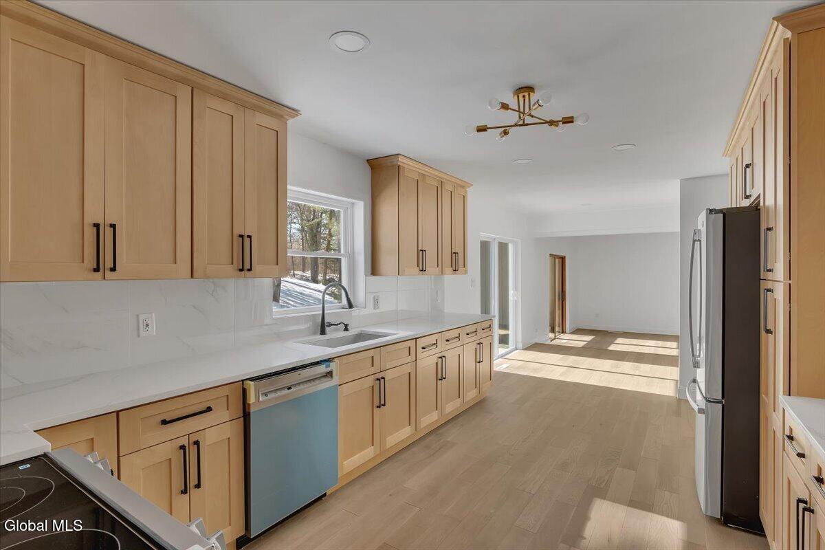 72 Cole Lane Troy NY 12180