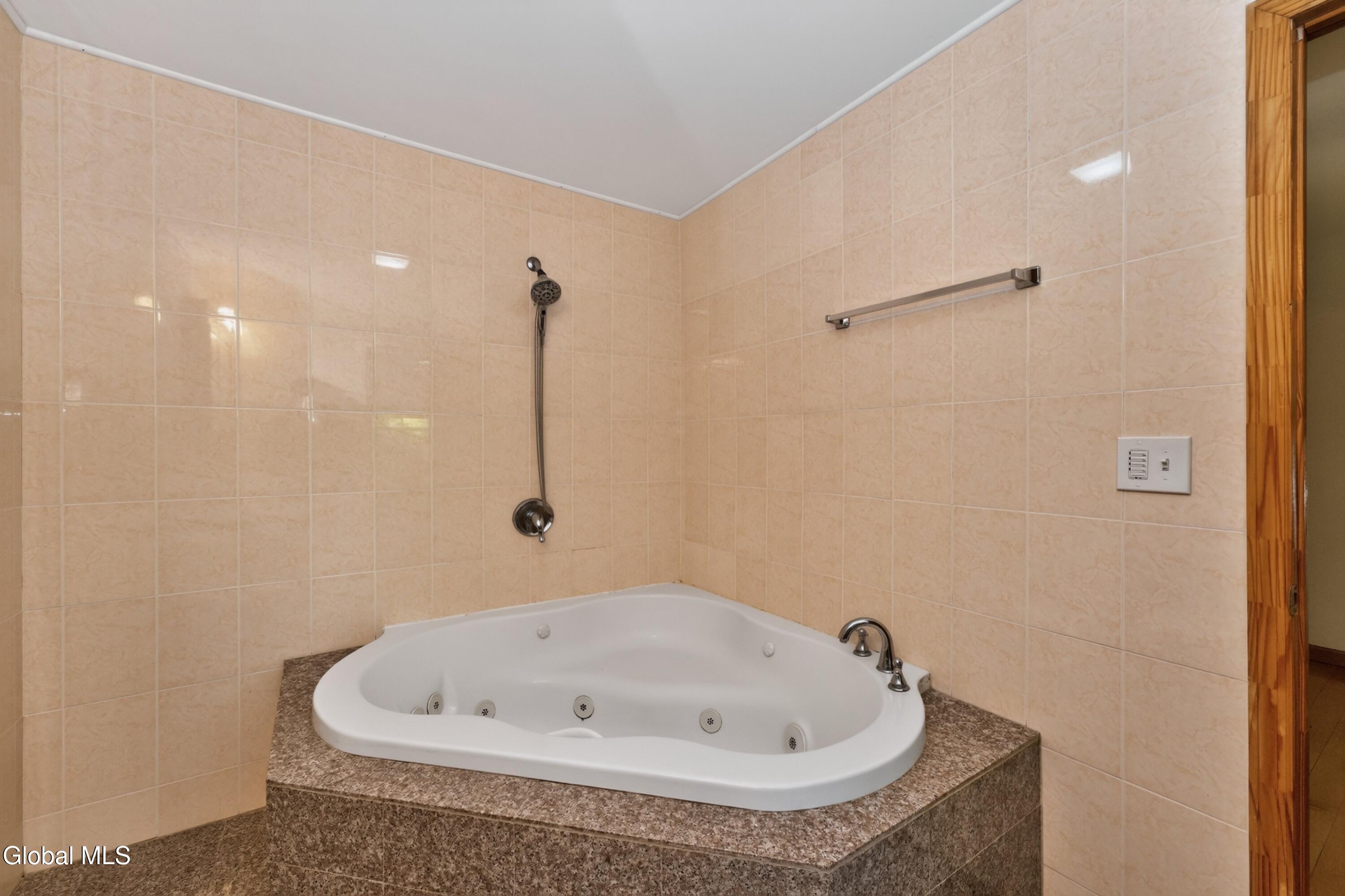 51 Vanderbilt Avenue Saratoga Springs NY 12866