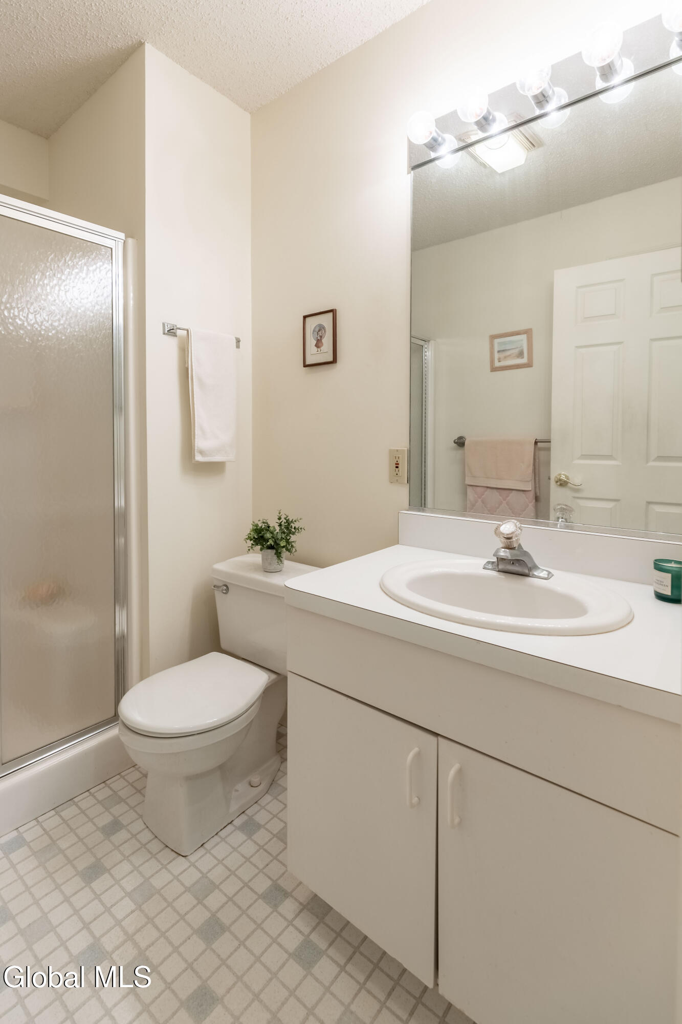 32 Lillian Lane Troy NY 12180