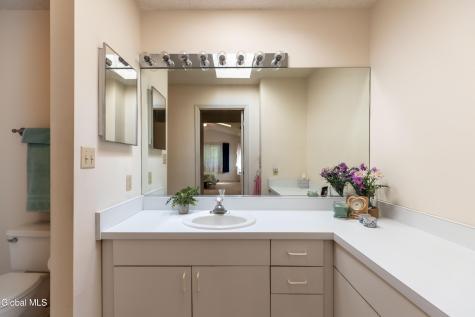 32 Lillian Lane Troy NY 12180