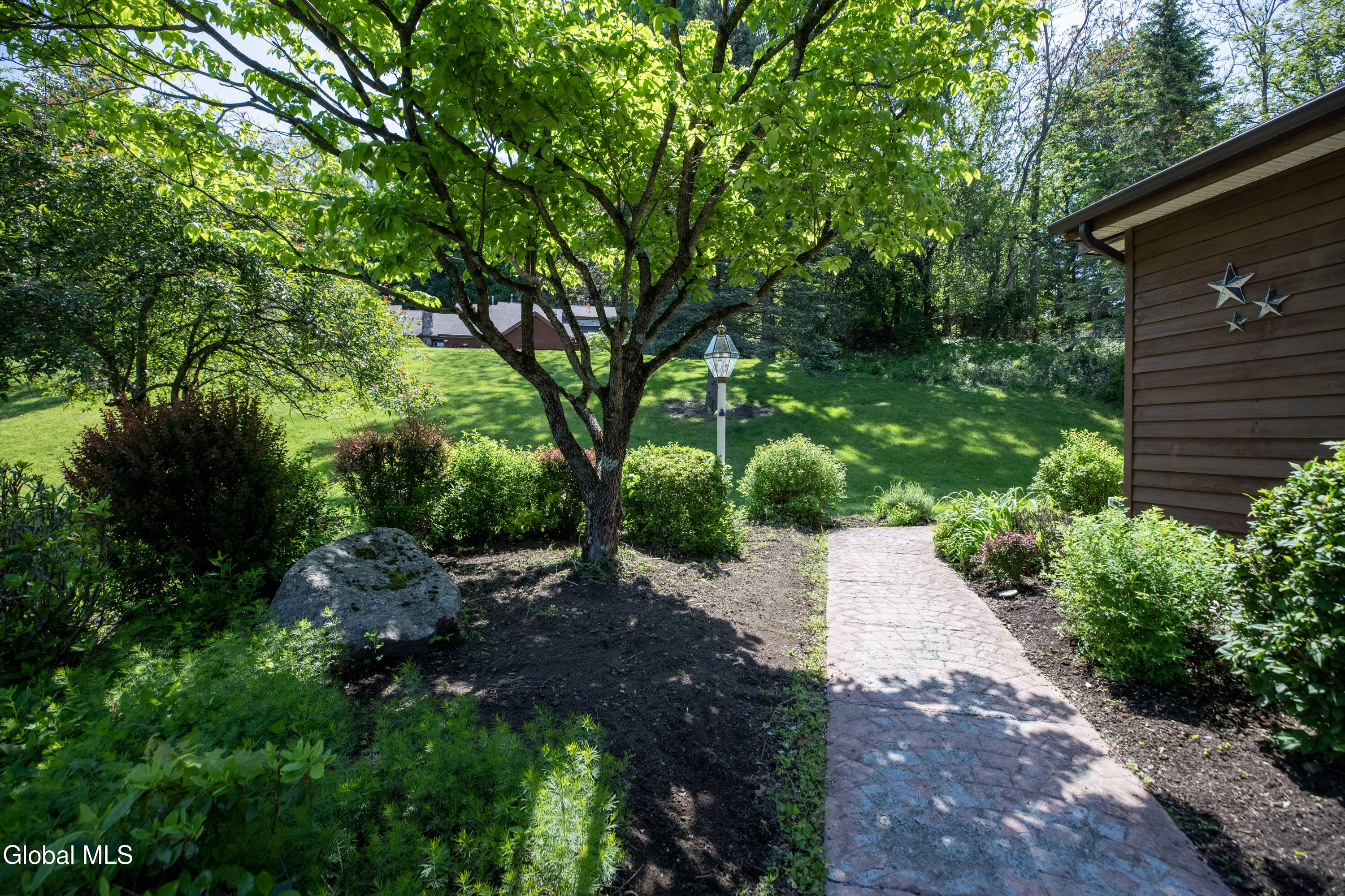 32 Lillian Lane Troy NY 12180